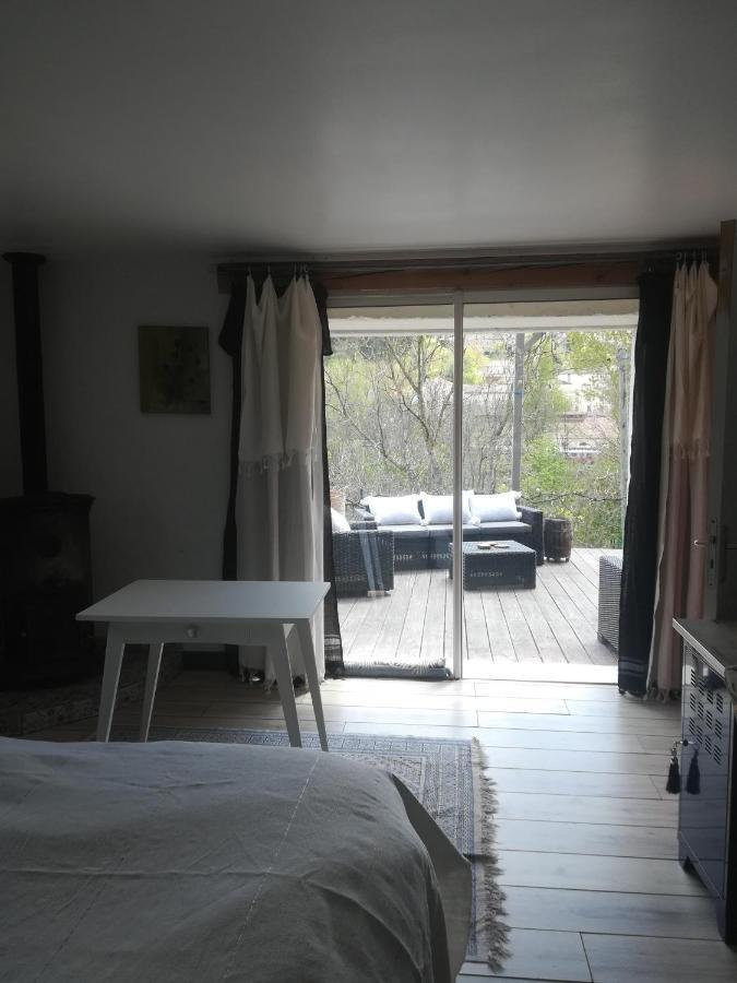 Les Muriers Homestay